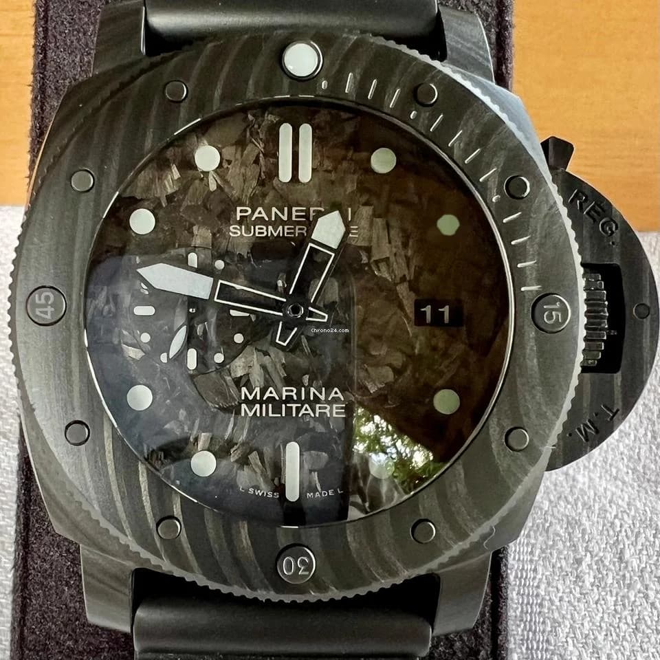 Panerai Submersible Marina Militare Carbotech 47 Mm 47mm Full set with papers, bought in Panerai boutique.