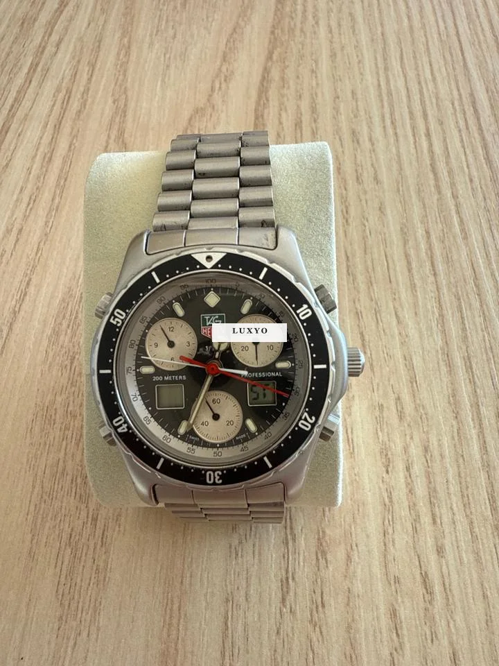 TAG Heuer 2000 Professional